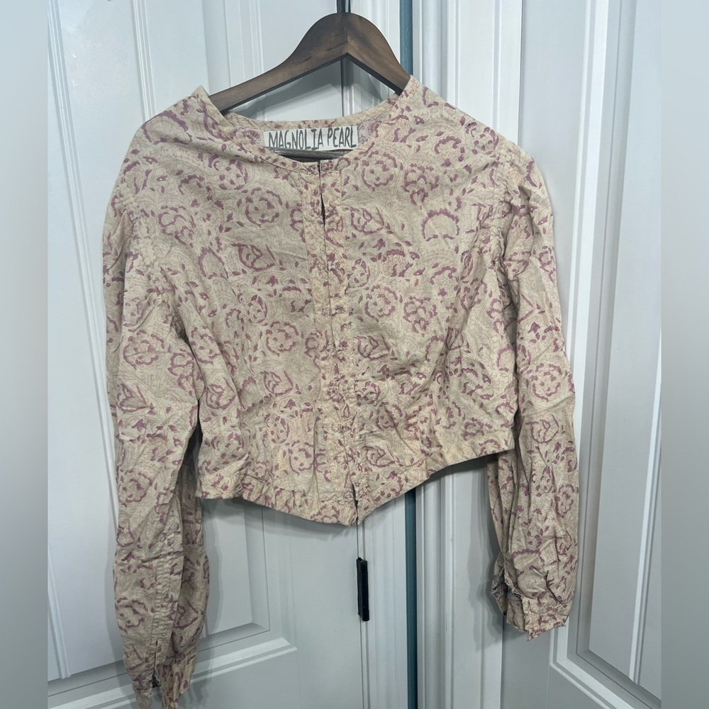 8 magnolia Pearl tops